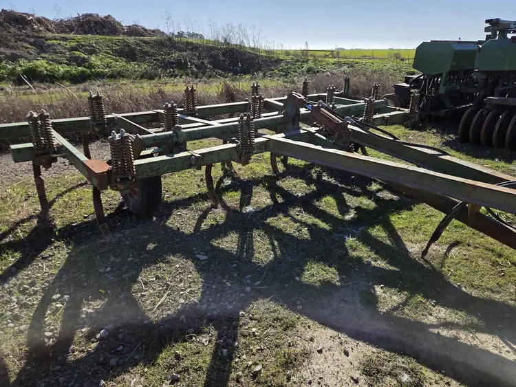 Used 2000 JOHN DEERE 100 Plows California US | Ben Kaplan Equipment #1182548