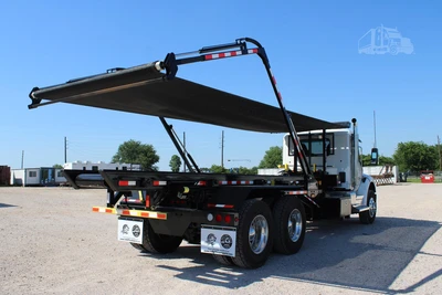 New | in-Stock 2027 PETERBILT 548 Hooklifts & Roll-Offs Texas US | Roll Off Truck World #1492004