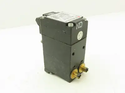 Fairchild TT8001-011011 Pressure Transducer 3-15 PSI Dual Channel Mini 2 Wire