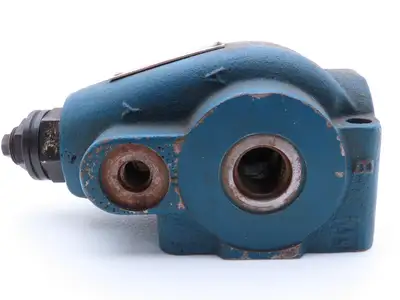 Rexroth Mannesmann DR10G5-44/200 YM/12 Hydraulic Pressure Reducing Valve