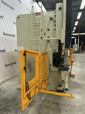 Used US INDUSTRIAL US33013ACR Press Brakes Georgia US | The Equipment Hub #1125154