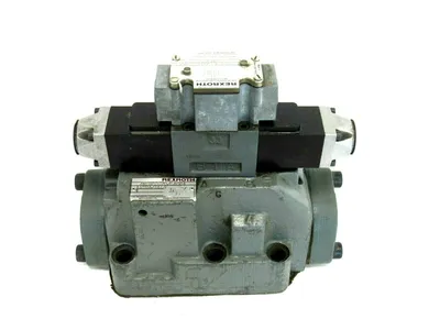 REFURBISHED REXROTH 4WEH22G70/6AG24/NTDA/B15V VALVE 4WE6J52/AG24NDA/B15V
