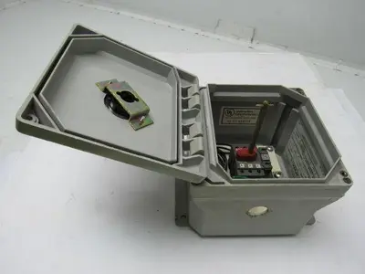 ABB Control Inc NF25P-3P02A10 Enclosed Disconnect Switch 600V 16A 3 Pole