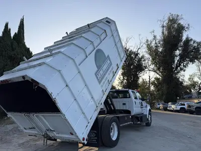 USED 2017 FORD F-650