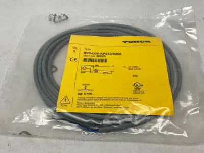 26200, BC5-Q08-AP6X2/S250 | Turck BC5-Q08-AP6X2/S250 Rectangular Capacitive Sensor 5mm Sn 10-30VDC 26200 - New