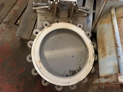 Fabri-Valve 16"-150 Knife Gate Valve with Pneumatic Actuator