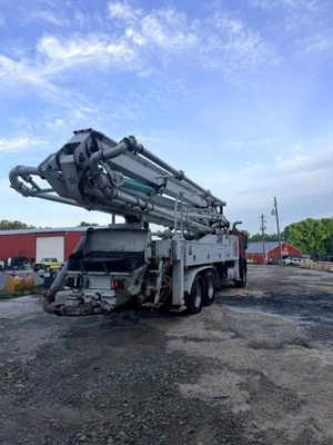 Used 2004 SCHWING BPL2023- 8/KMV39X Concrete Pumps Colorado US | Concrete Pump Depot #1393881