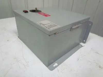 Daykin Elec. GPFS-01 LS Enclosed Transformer Disconnect 2000VA 480V Pri 120V Sec