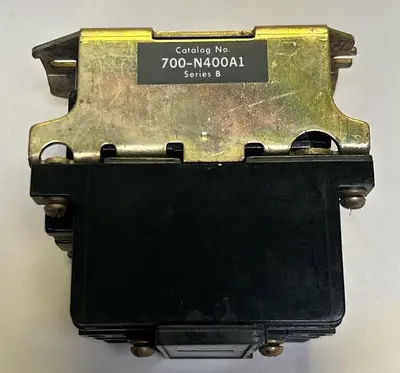USED ALLEN-BRADLEY 700-N400A1