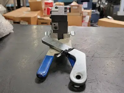 Mold Handle Clamp and Mold