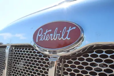 New | in-Stock 2027 PETERBILT 548 Rolloff Trucks Texas US | Roll Off Truck World #1492018