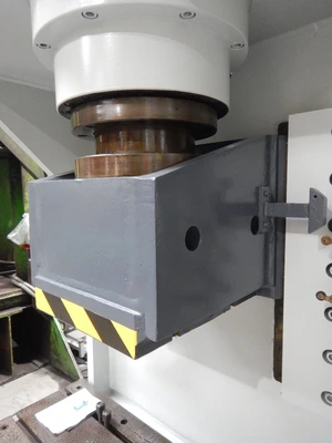 USED LVD 160 TON