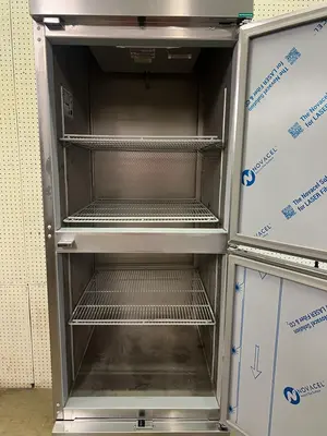 Used Beverage Air Used 27" Beverage-Air HBR23HC-1-HS Half Door Reach-In Refrigerator 115V - WO1 Refrigerators Illinois US | Falcon Restaurant Supply #1375257