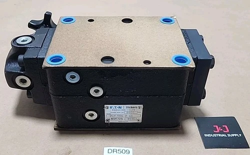 NEW Vickers 684725