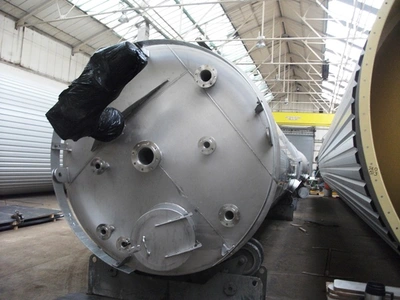 32,000 L S/S Enclosed Mixing Tank New