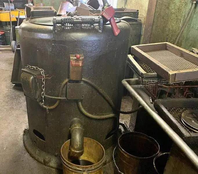 Barrett 401-E spindle post chip spinner oil extractor.