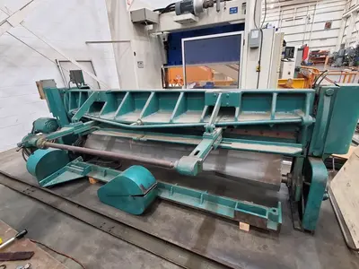 10' X 12 GAUGE WYSONG MODEL 1210 MECHANICAL SHEAR