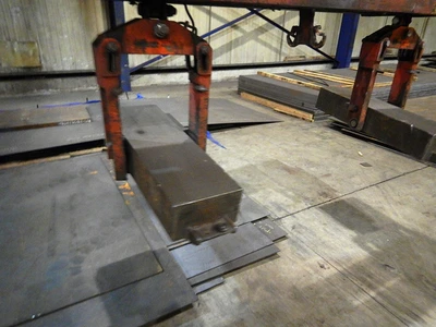 USED CLUMA LIFTING MAGNET 8 TON