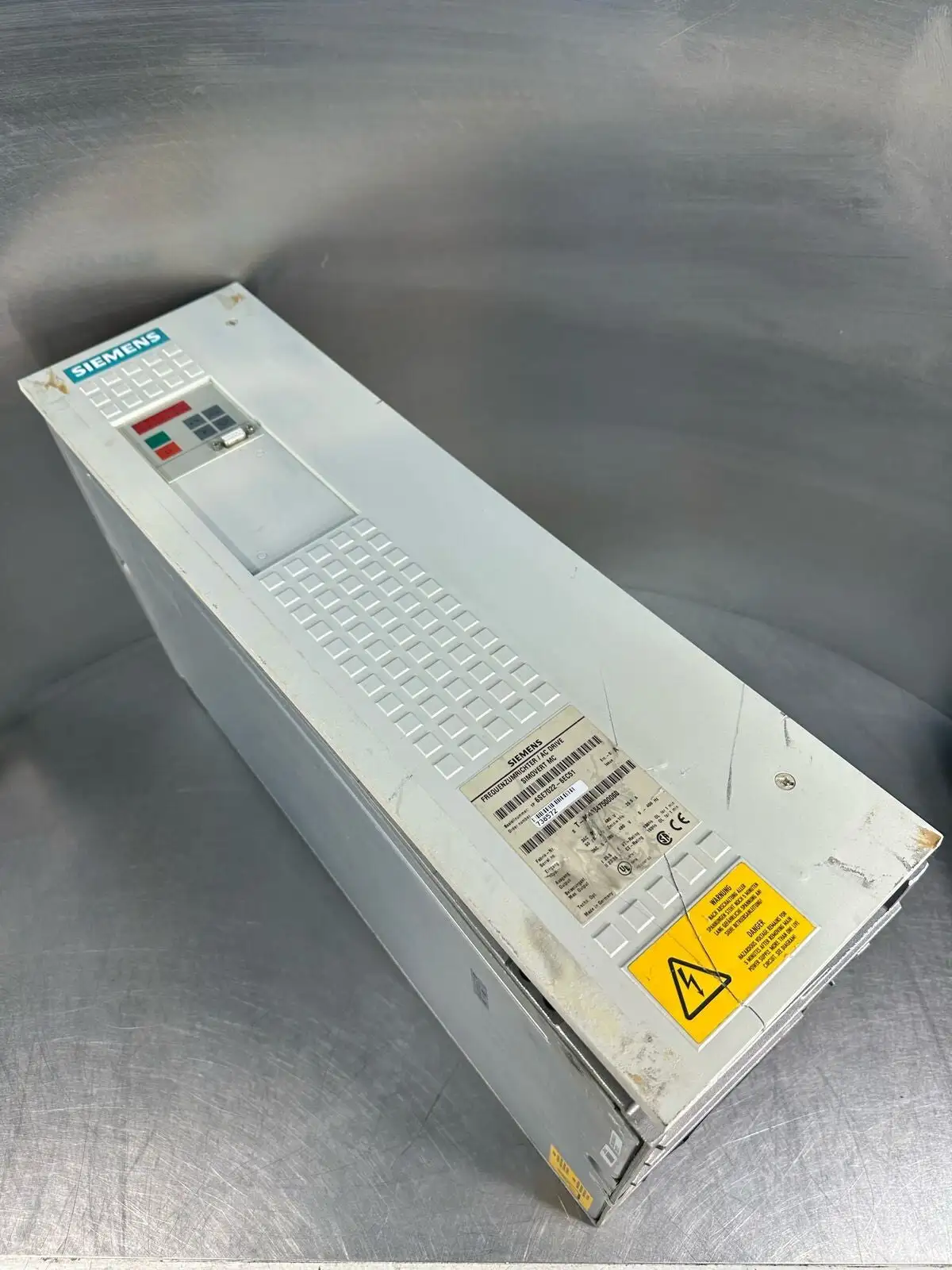 Siemens 6SE7022-6EC51 6SE70226EC51 AC Drive (8.5.4)