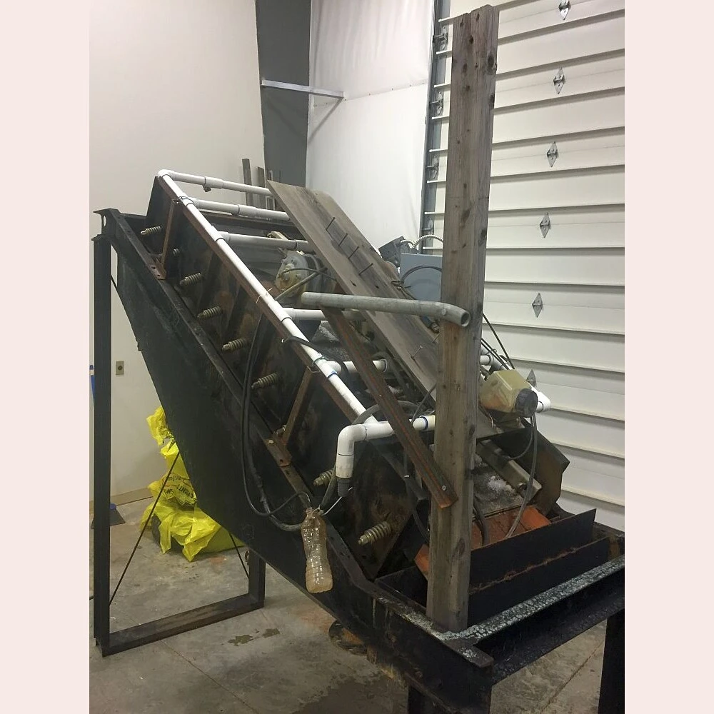 Derrick 2 ft x 6 ft Sand Screen