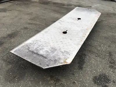 117" x 37" Metal Ramp