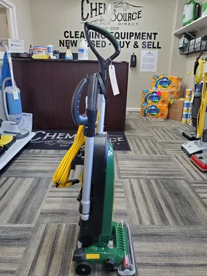 CleanMax Nitro Upright Vacuum w/Tools       NEW