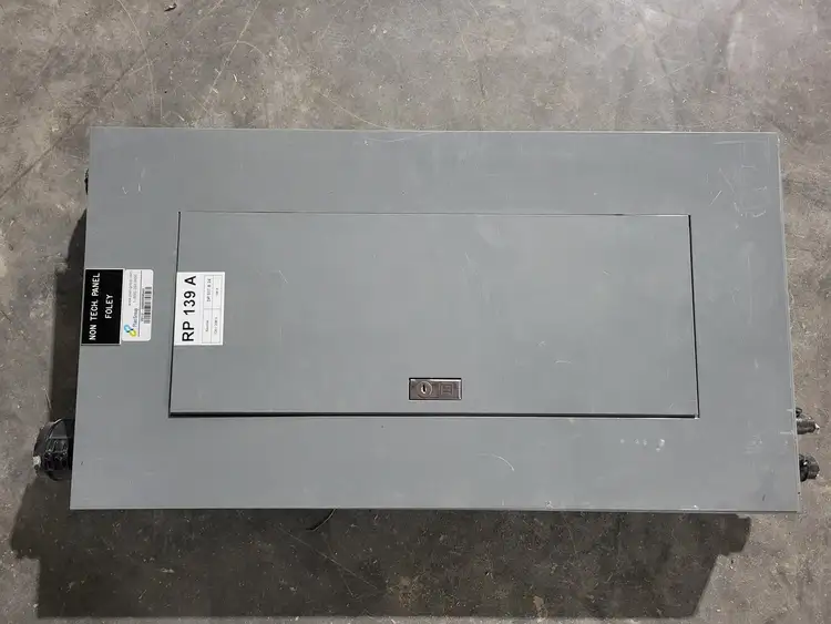 Used SQUARE D QBL-430 Switchgears British Columbia CA | Lenmark #913783