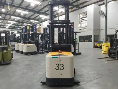 USED 2019 CROWN SP4050-30