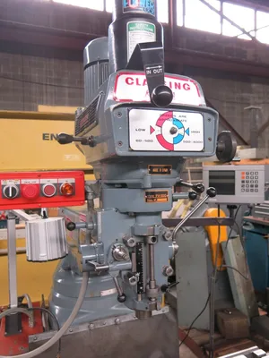 USED CLAUSING-KONDIA VERTICAL MILLING MACHINE : FV-300,  S/N: AA-924