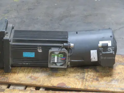 Used LENZE 19S35-RSOF3-ZOGO-KS5F42N-ROSU Motors (misc) Texas US | Aucto #1307114