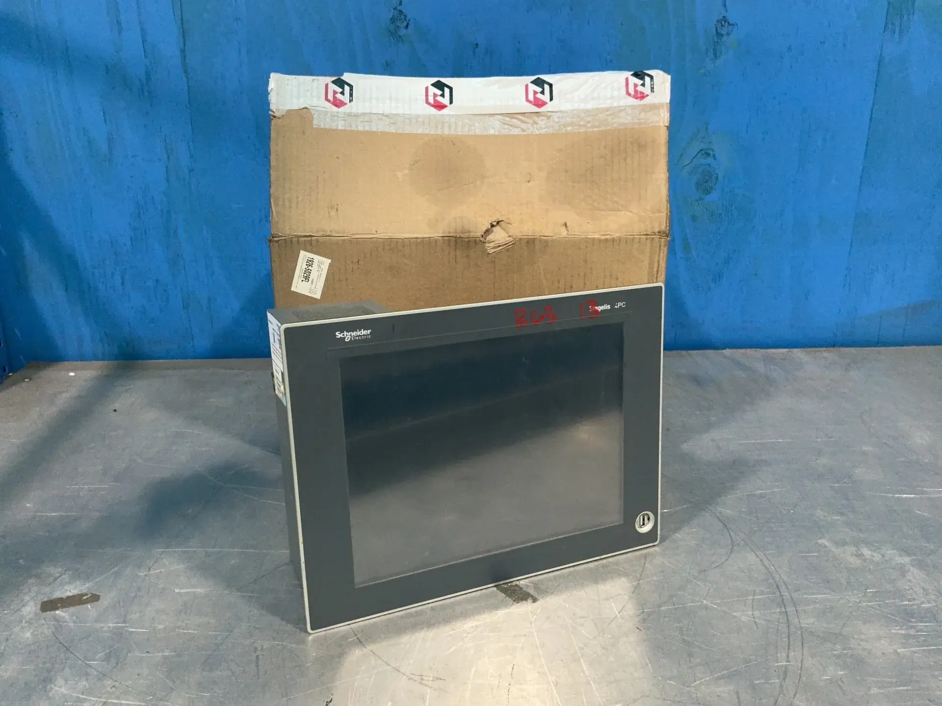 Used SCHNEIDER ELECTRIC HMIPP07A2001 Automation Control (HMI) Ohio US | HGR 24 #1406154