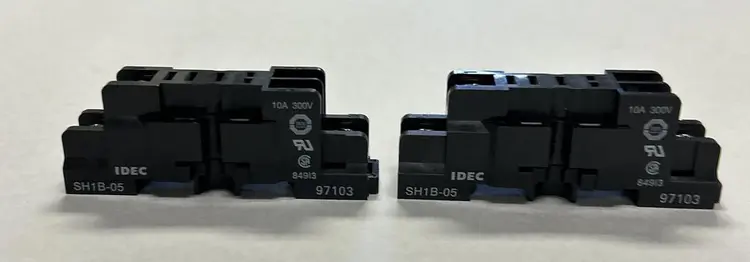 New | in-Stock IDEC SH1B-05 Miscellaneous Equipment (Electrical & Power) | Surplus Asset Holdings #1191539