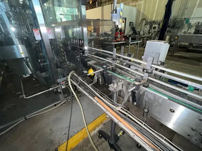 USED KOSME Glass Carbonated Bottling Line
