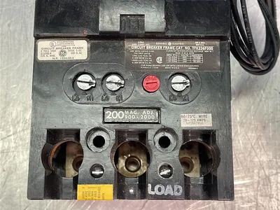 Used GENERAL ELECTRIC TFK236F000 Circuit Breakers Ohio US | HGR 24 #1175482