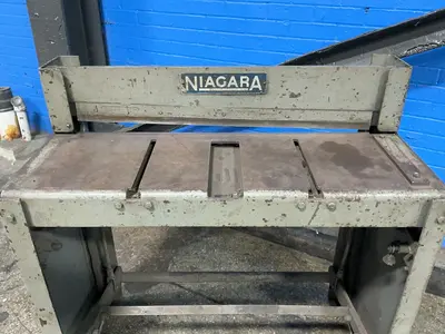 Used NIAGARA MACHINE AND TOOL WORKS 30F Foot Power Shears Ohio US | HGR 24 #1414100