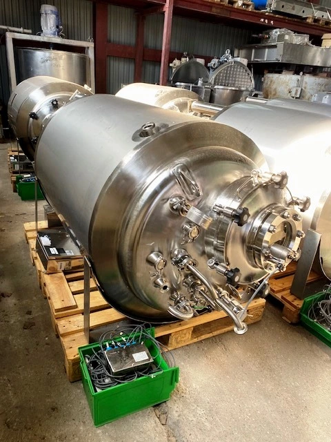 Used 2011 SCHWARTE-MILFOR 830 Liters Stainless Steel Tanks PL | Perry Equipment #121762
