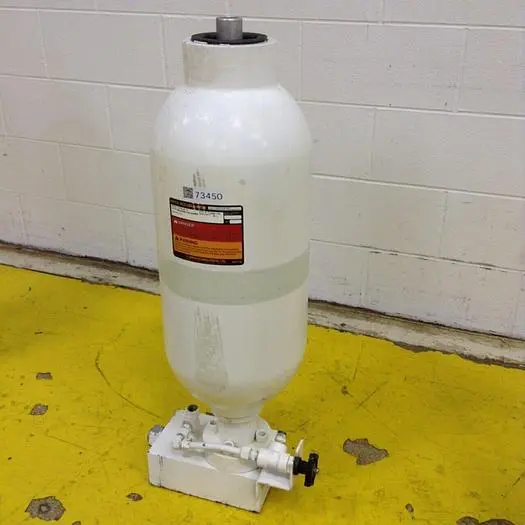 Used NIPPON ACCUMULATOR N175-20 A Accumulators Michigan US | Ideal Machinery #592823