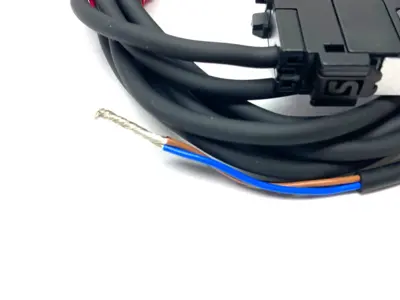 USED KEYENCE DIGITAL FIBER AMPLIFIER MAIN UNIT, CABLE TYPE, PNP