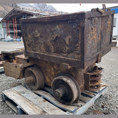 Mancha 1.5 Ton 18 - 24in Gauge Battery Locomotive