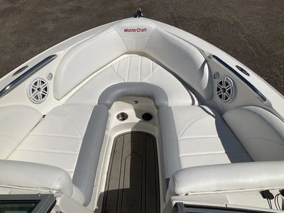 USED 2008 MASTERCRAFT X30