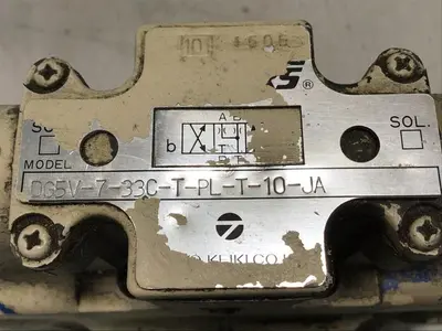 USED VICKERS DG5V-7-33C-T-PL-T-10-JA