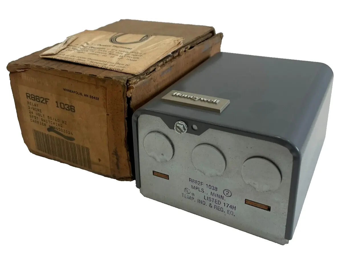 NEW HONEYWELL R882F1038 RELAY 2 WIRE 24VOLT 50/60HZ