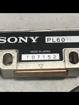 USED SONY PL60