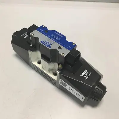 USED VICKERS DG4V56CMP7LH740
