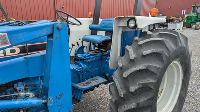 USED 1990 FORD 4630