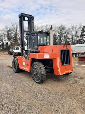 USED EAVES E225 – 22500 LB. FORKLIFT