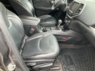 USED 2016 JEEP CHEROKEE