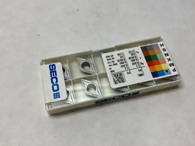 NEW SECO DURATOMIC TURNING INSERT DCMT11T304-F1, TP2501