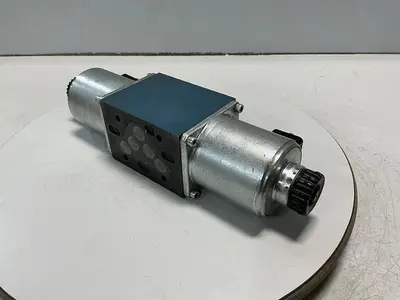 USED BOSCH 0 810 001 050