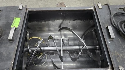16 CU/FT Stainless Steel Lowe C-16 Platform Double Ribbon Blender, 7.5 HP